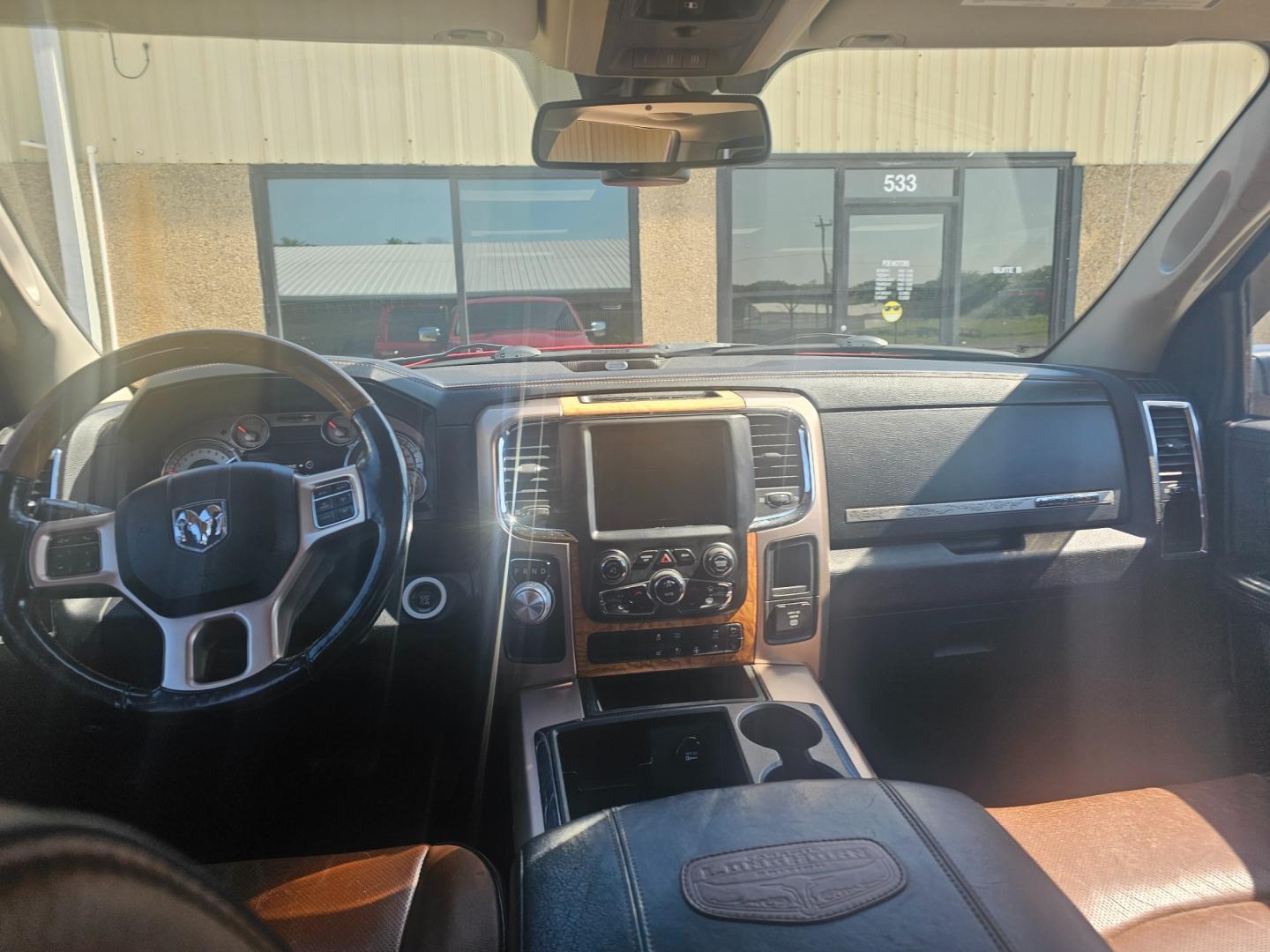 2014 RED RAM 1500 Laramie Longhorn Edition Crew Cab SWB 2WD (1C6RR6PT1ES) with an 5.7L V8 OHV 16V engine, 6-Speed Automatic transmission, located at 533 S Seven Points BLVD, Seven Points, TX, 75143, (430) 255-4030, 32.313999, -96.209351 - Photo#4